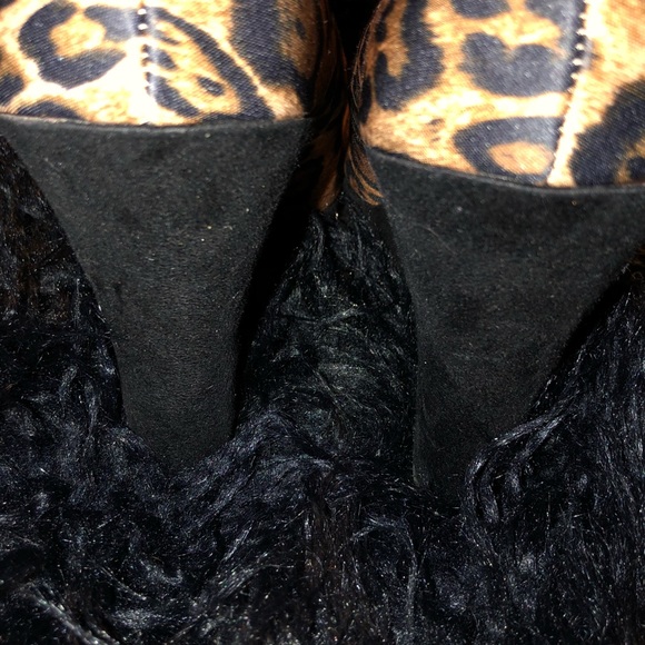 Women’s Animal Print Wedges - Picture 5 of 6